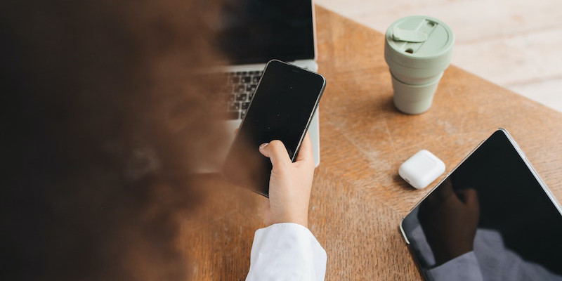 How Remote and Hybrid Work Impact 911 Compliance